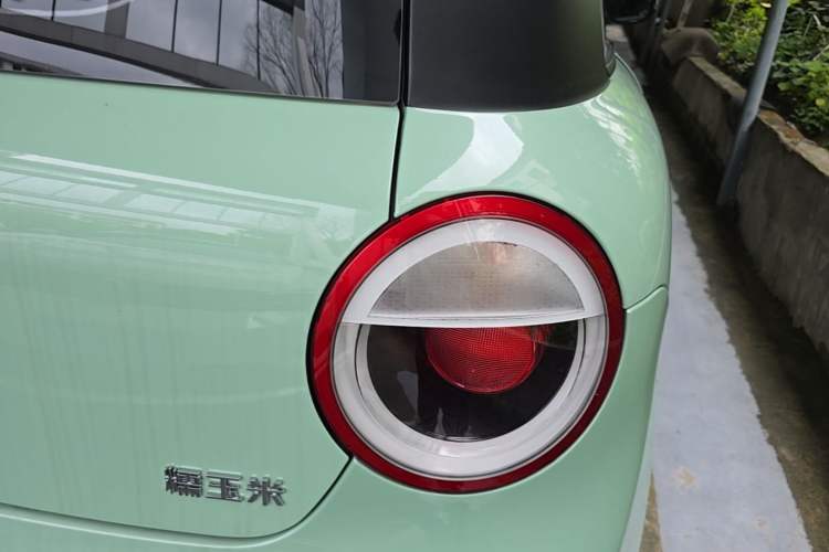 Used CHANGAN NEVO Lumin 2022 155 km – Refreshingly Sweet Edition Right Rear Taillight