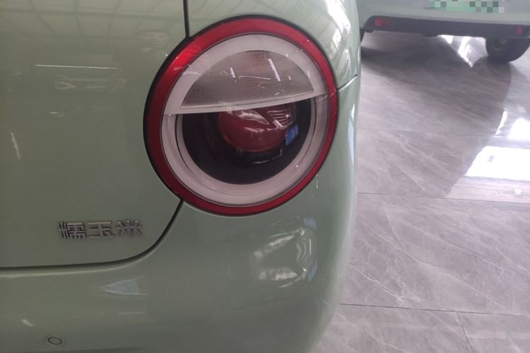 Used CHANGAN NEVO Lumin 2022 155 km – Refreshingly Sweet Edition Right Rear Taillight