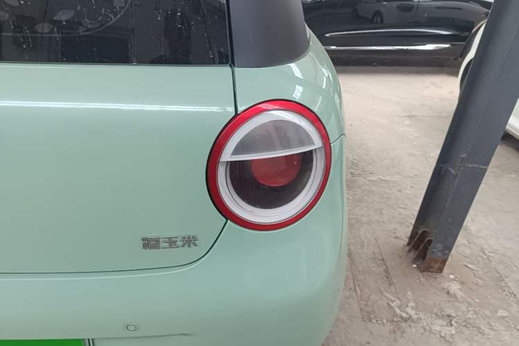 Used CHANGAN NEVO Lumin 2022 155 km – Refreshingly Sweet Edition Right Rear Taillight