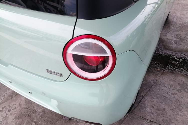 Used CHANGAN NEVO Lumin 2022 155 km – Refreshingly Sweet Edition Right Rear Taillight