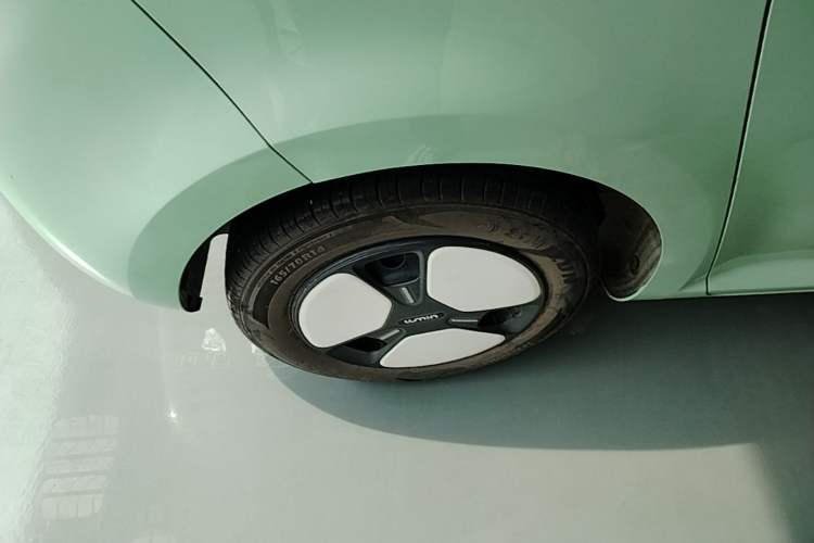 Used CHANGAN NEVO Lumin 2022 210km Sweet Edition Right Rear Wheel Hub