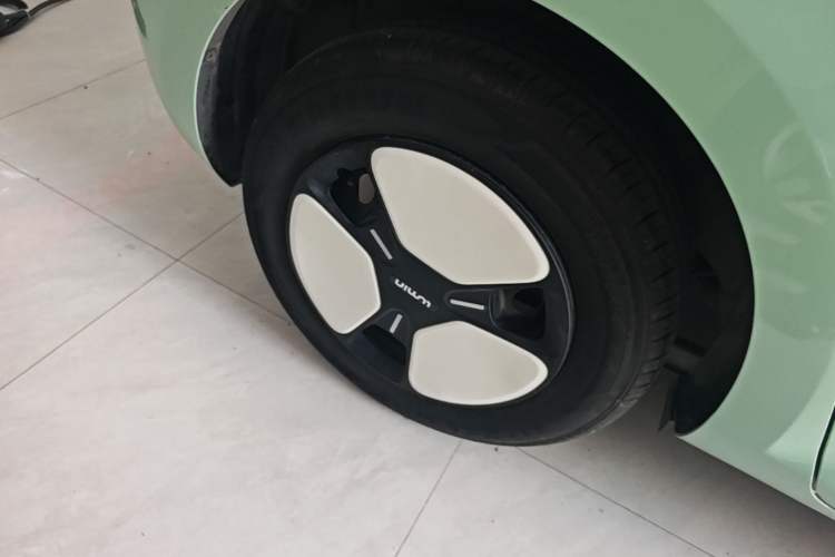 Used CHANGAN NEVO Lumin 2022 210km Sweet Edition Right Rear Wheel Hub
