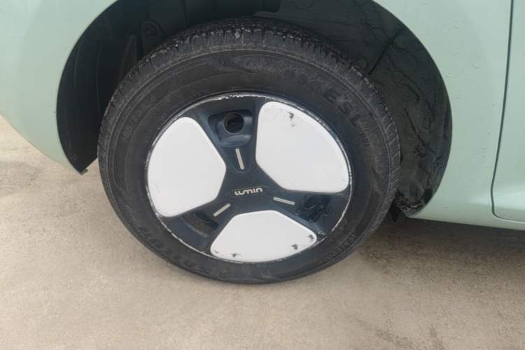 Used CHANGAN NEVO Lumin 2022 155 km – Refreshingly Sweet Edition Right Rear Wheel Hub