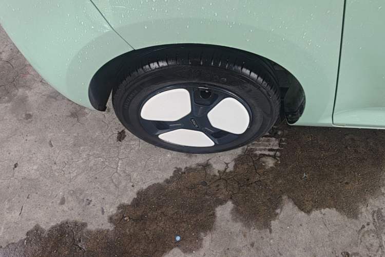 Used CHANGAN NEVO Lumin 2022 210km Sweet Edition Right Rear Wheel Hub