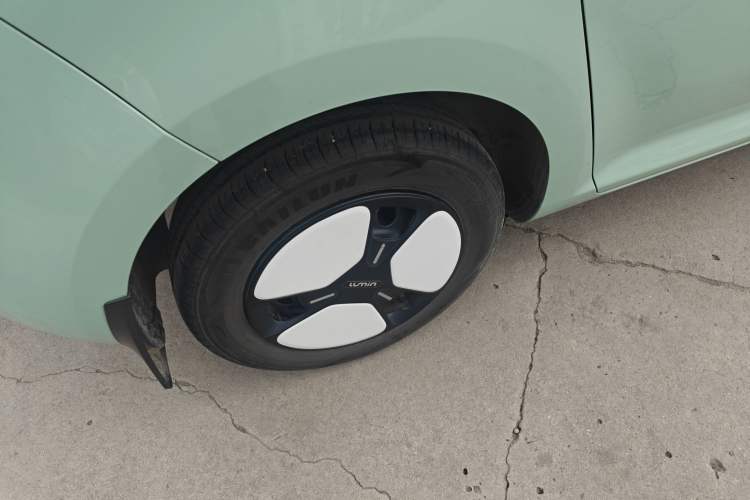 Used CHANGAN NEVO Lumin 2022 155 km – Refreshingly Sweet Edition Right Rear Wheel Hub