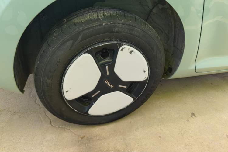 Used CHANGAN NEVO Lumin 2022 155 km – Refreshingly Sweet Edition Right Rear Wheel Hub