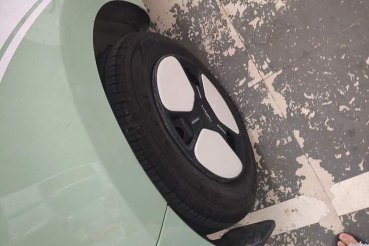 Used CHANGAN NEVO Lumin 2022 210km Sweet Edition Right Rear Wheel Hub