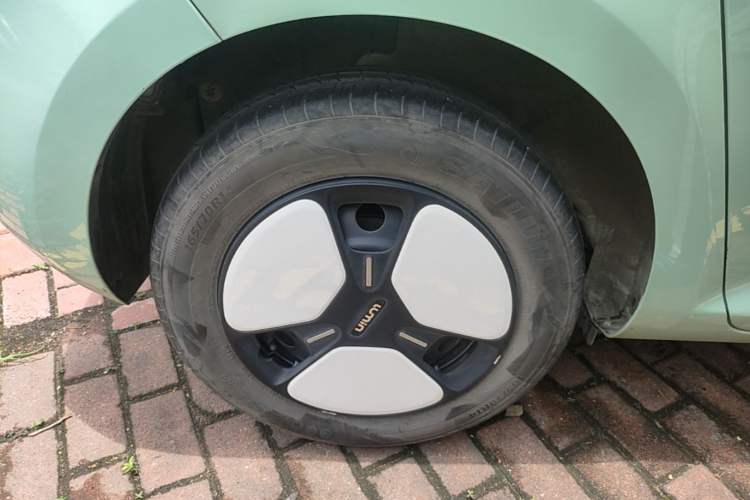 Used CHANGAN NEVO Lumin 2022 210km Sweet Edition Right Rear Wheel Hub