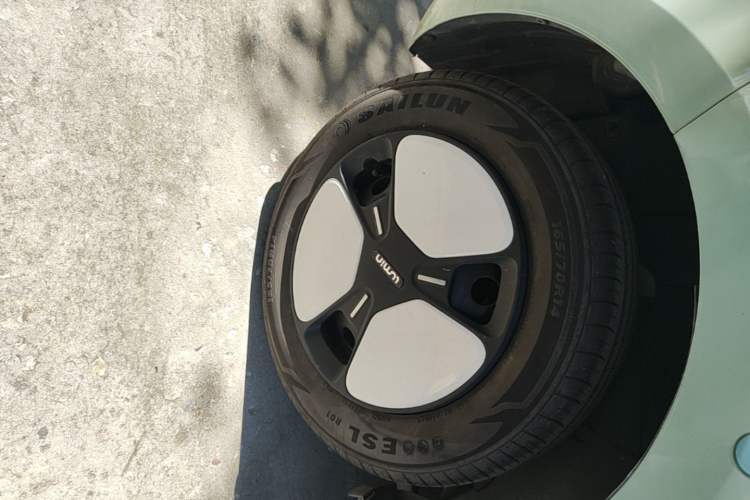 Used CHANGAN NEVO Lumin 2022 155 km – Refreshingly Sweet Edition Right Rear Wheel Hub