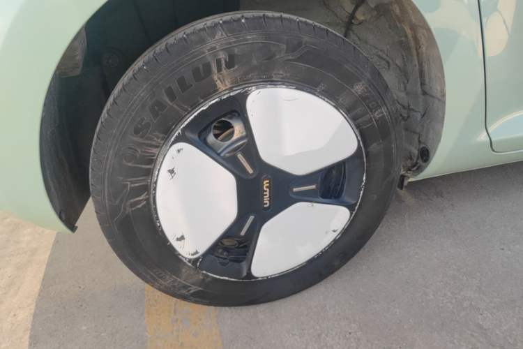 Used CHANGAN NEVO Lumin 2022 155 km – Refreshingly Sweet Edition Right Rear Wheel Hub