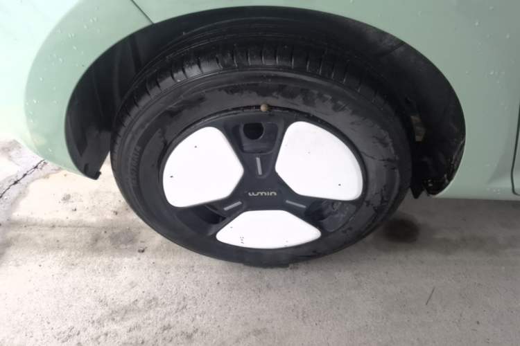 Used CHANGAN NEVO Lumin 2022 155 km – Refreshingly Sweet Edition Right Rear Wheel Hub