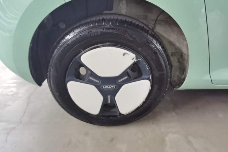 Used CHANGAN NEVO Lumin 2022 155 km – Refreshingly Sweet Edition Right Rear Wheel Hub
