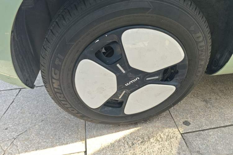 Used CHANGAN NEVO Lumin 2022 155 km – Refreshingly Sweet Edition Right Rear Wheel Hub