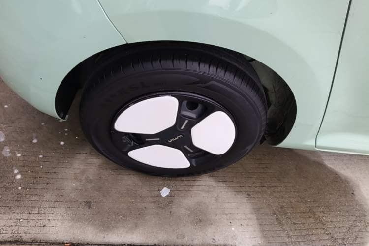 Used CHANGAN NEVO Lumin 2022 210km Sweet Edition Right Rear Wheel Hub