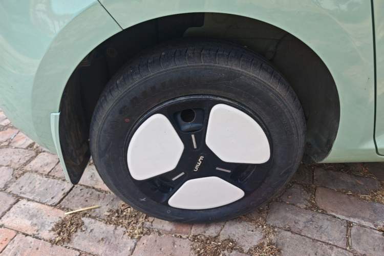 Used CHANGAN NEVO Lumin 2022 210km Sweet Edition Right Rear Wheel Hub