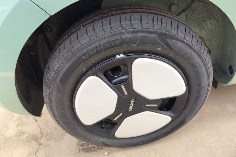 Used CHANGAN NEVO Lumin 2022 301km Honey-Sweet Version Right Rear Wheel Hub
