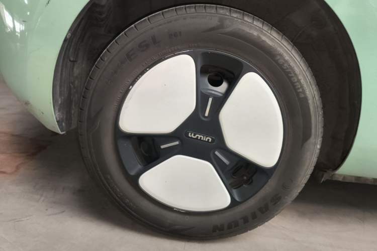 Used CHANGAN NEVO Lumin 2022 210km Sweet Edition Right Rear Wheel Hub