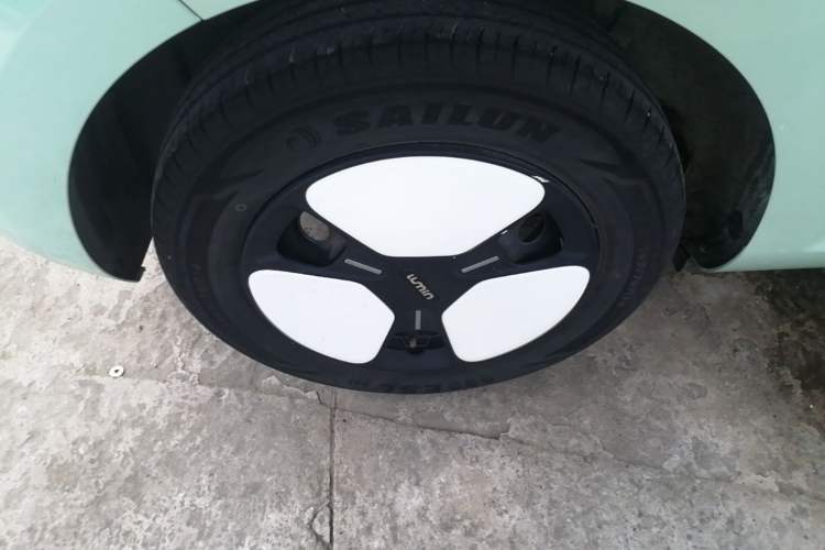 Used CHANGAN NEVO Lumin 2022 155 km – Refreshingly Sweet Edition Right Rear Wheel Hub