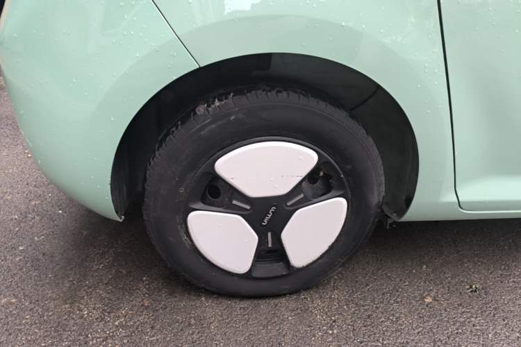 Used CHANGAN NEVO Lumin 2022 210km Sweet Edition Right Rear Wheel Hub