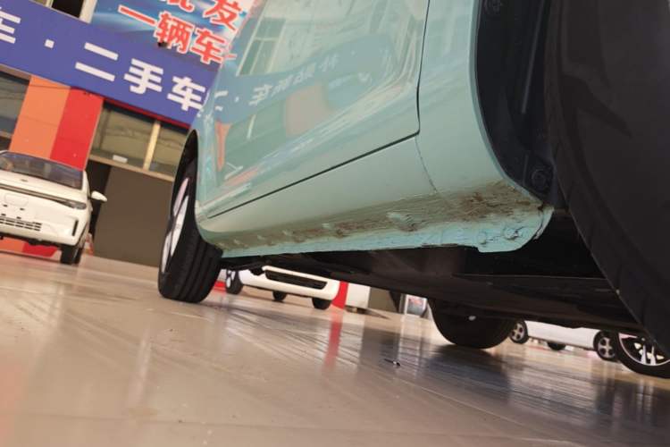 Used CHANGAN NEVO Lumin 2022 155 km – Refreshingly Sweet Edition Right Side Sill