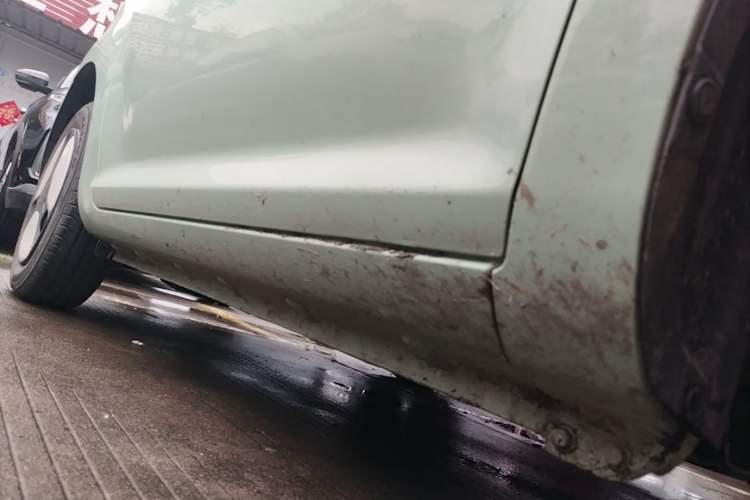 Used CHANGAN NEVO Lumin 2022 210km Sweet Edition Right Side Sill