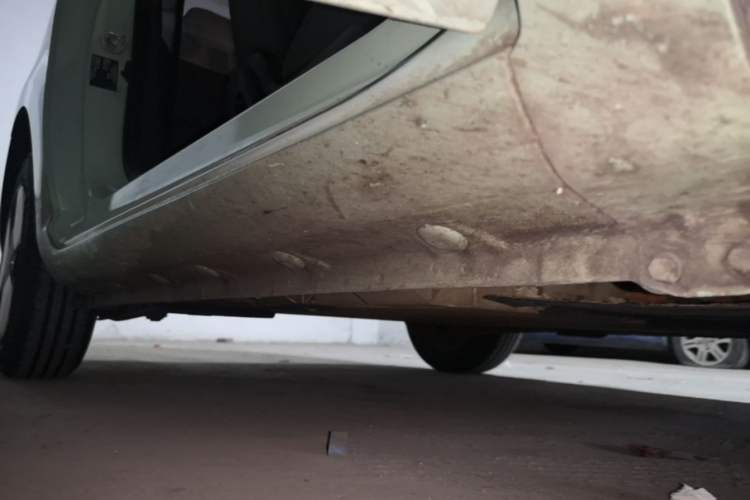 Used CHANGAN NEVO Lumin 2022 210km Sweet Edition Right Side Sill