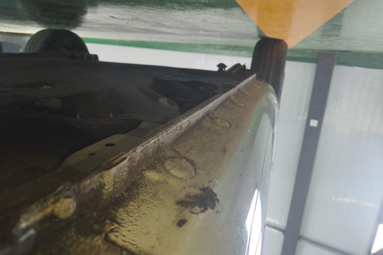 Used CHANGAN NEVO Lumin 2022 210km Sweet Edition Right Side Sill