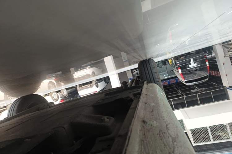 Used CHANGAN NEVO Lumin 2022 155 km – Refreshingly Sweet Edition Right Side Sill