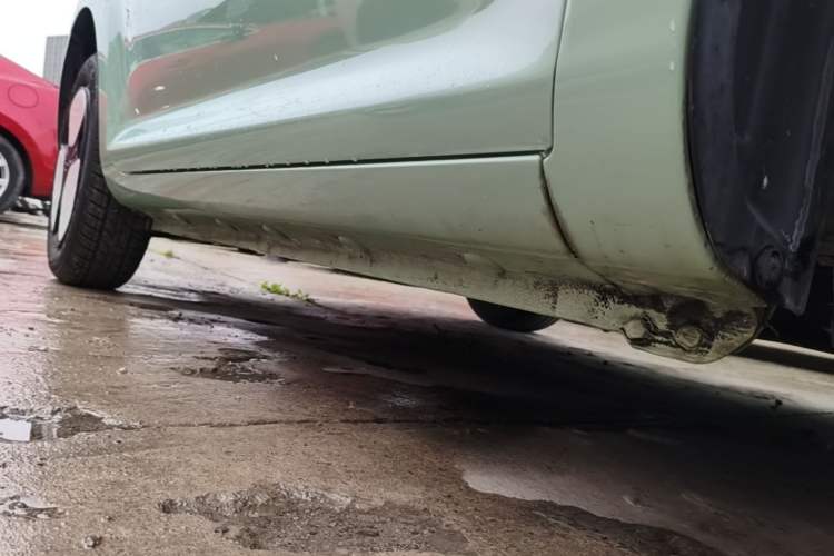 Used CHANGAN NEVO Lumin 2022 210km Sweet Edition Right Side Sill
