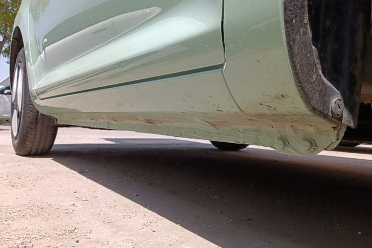 Used CHANGAN NEVO Lumin 2022 155 km – Refreshingly Sweet Edition Right Side Sill