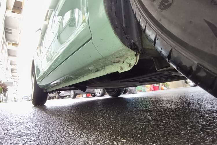 Used CHANGAN NEVO Lumin 2022 210km Sweet Edition Right Side Sill
