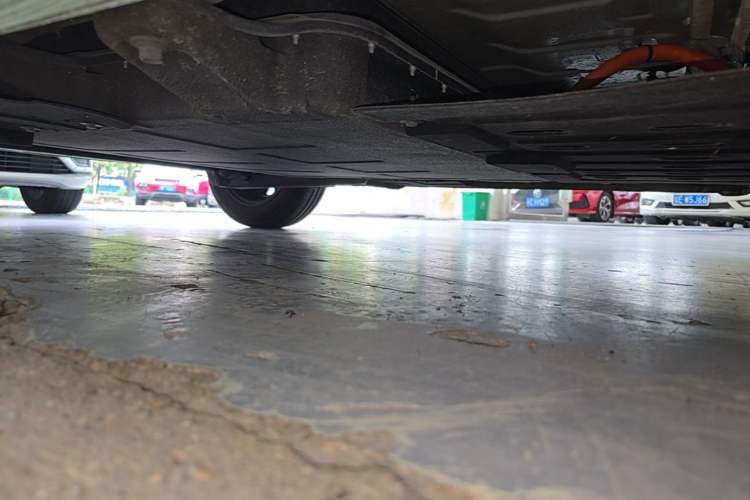 Used CHANGAN NEVO Lumin 2022 155 km – Refreshingly Sweet Edition Right Side Sill