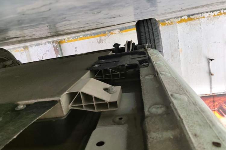 Used CHANGAN NEVO Lumin 2022 210km Sweet Edition Right Side Sill