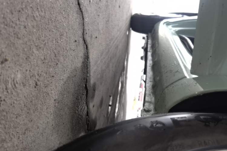 Used CHANGAN NEVO Lumin 2022 155 km – Refreshingly Sweet Edition Right Side Sill