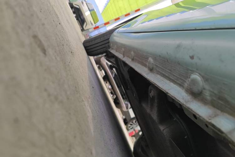 Used CHANGAN NEVO Lumin 2022 155 km – Refreshingly Sweet Edition Right Side Sill