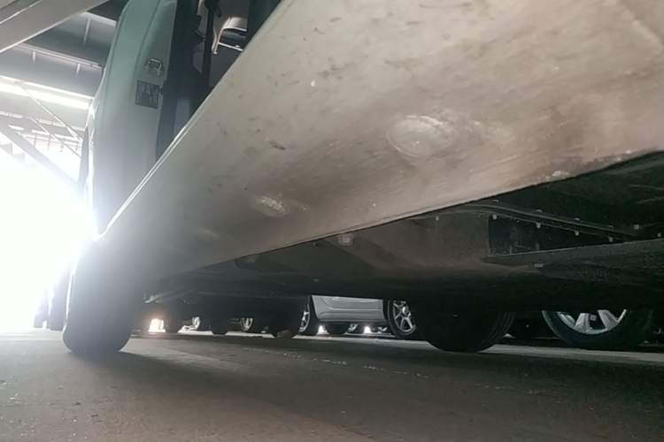 Used CHANGAN NEVO Lumin 2022 155 km – Refreshingly Sweet Edition Right Side Sill