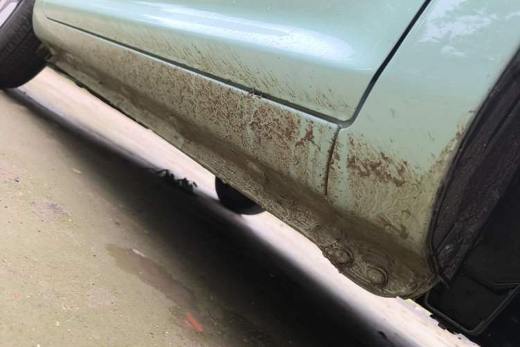 Used CHANGAN NEVO Lumin 2022 155 km – Refreshingly Sweet Edition Right Side Sill