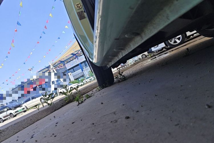 Used CHANGAN NEVO Lumin 2022 210km Sweet Edition Right Side Sill