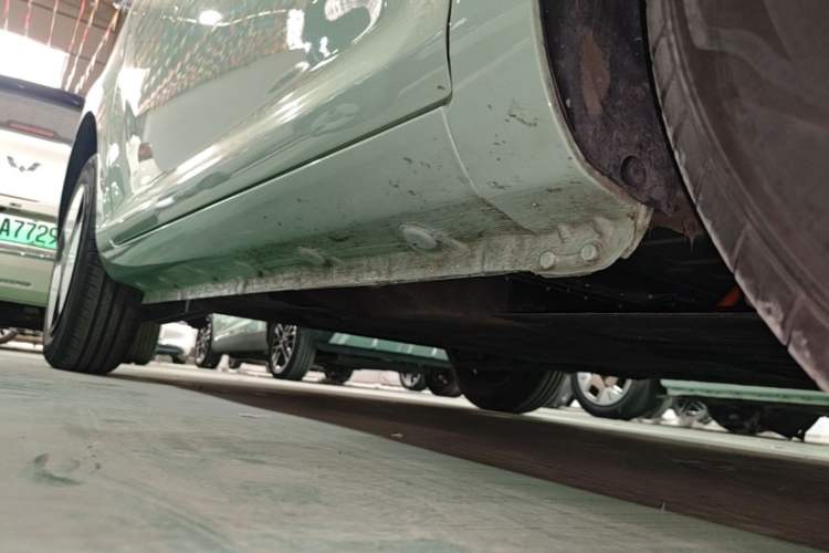 Used CHANGAN NEVO Lumin 2022 155 km – Refreshingly Sweet Edition Right Side Sill