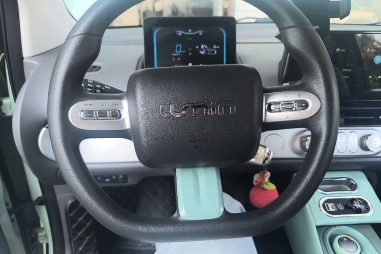Used CHANGAN NEVO Lumin 2022 155 km – Refreshingly Sweet Edition Steering Wheel