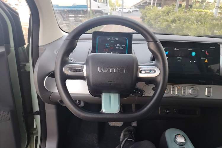 Used CHANGAN NEVO Lumin 2022 155 km – Refreshingly Sweet Edition Steering Wheel
