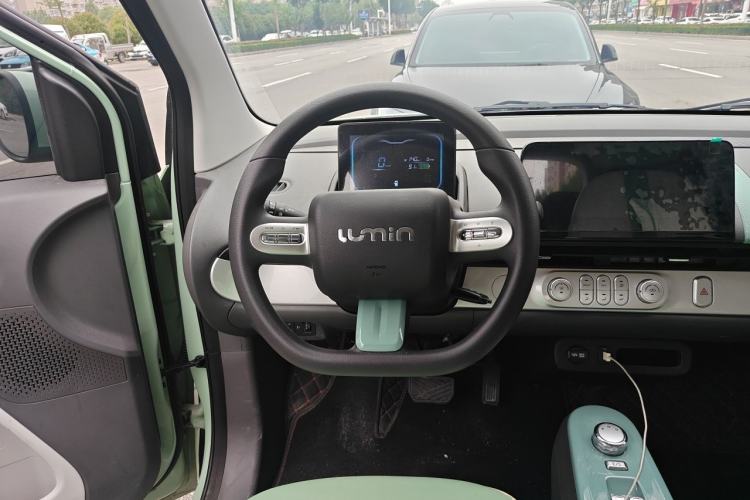 Used CHANGAN NEVO Lumin 2022 155 km – Refreshingly Sweet Edition Steering Wheel