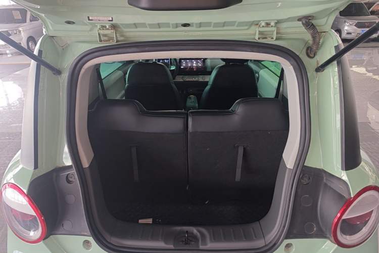 Used CHANGAN NEVO Lumin 2022 301km Honey-Sweet Version Trunk