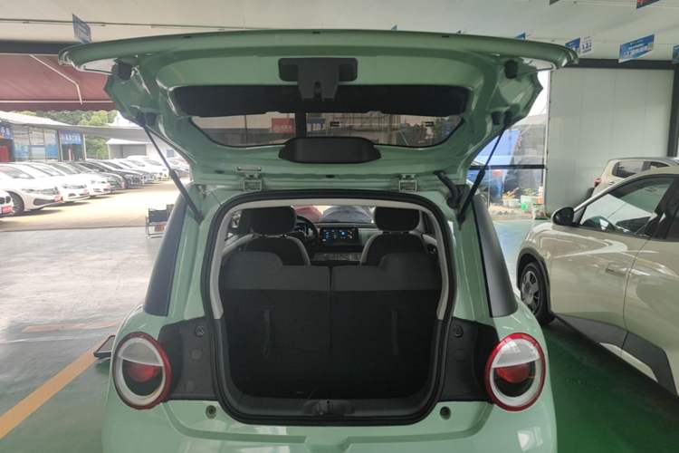 Used CHANGAN NEVO Lumin 2022 210km Sweet Edition Trunk