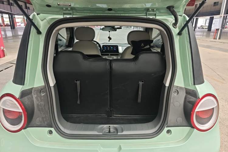 Used CHANGAN NEVO Lumin 2022 210km Sweet Edition Trunk