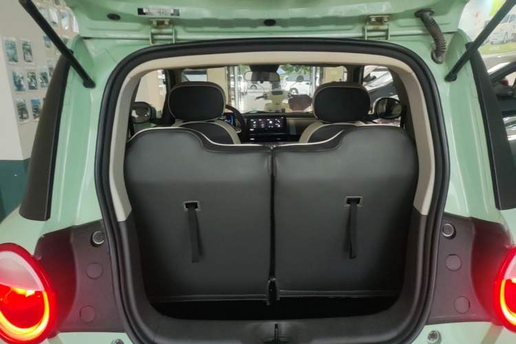 Used CHANGAN NEVO Lumin 2022 210km Sweet Edition Trunk