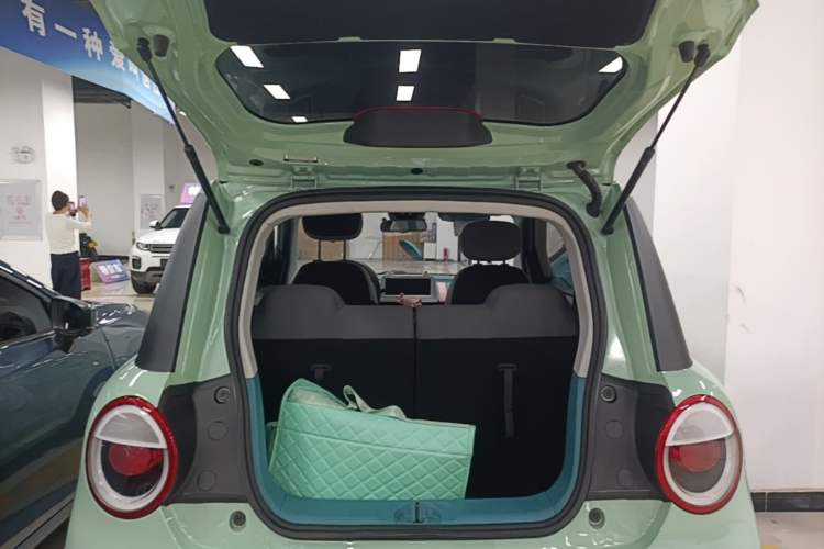 Used CHANGAN NEVO Lumin 2022 210km Sweet Edition Trunk