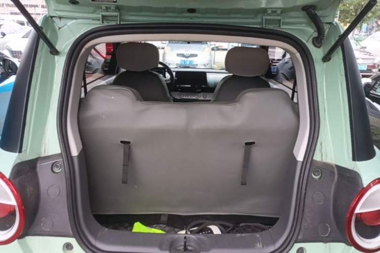 Used CHANGAN NEVO Lumin 2022 210km Sweet Edition Trunk