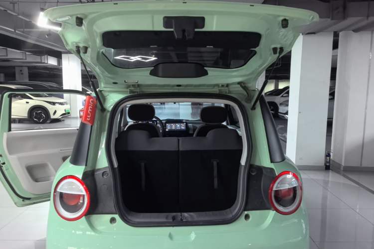 Used CHANGAN NEVO Lumin 2022 210km Sweet Edition Trunk