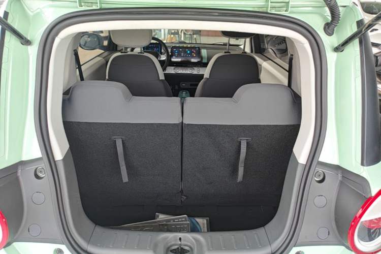 Used CHANGAN NEVO Lumin 2022 210km Sweet Edition Trunk